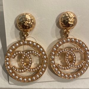 Fashion earrings